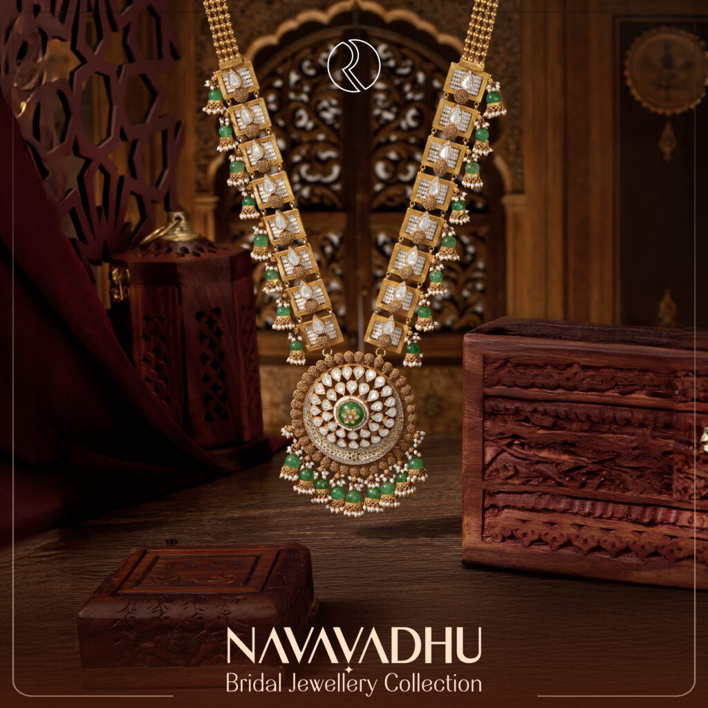 NAVAVADHU Antique Chain