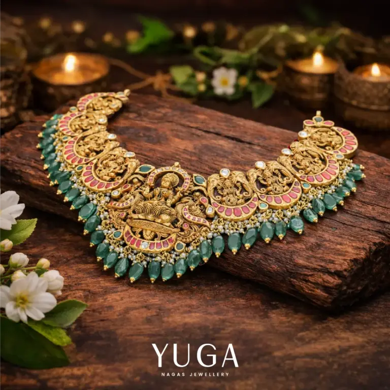 Yuga - Nagas temple jewellery necklace with ruby and green stones