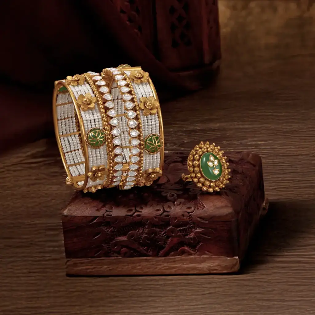 antique-bangles-ring-design