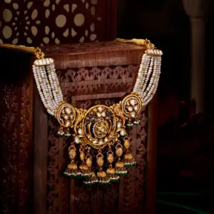 antique-gold-jewellery-collection-regal-jewellers