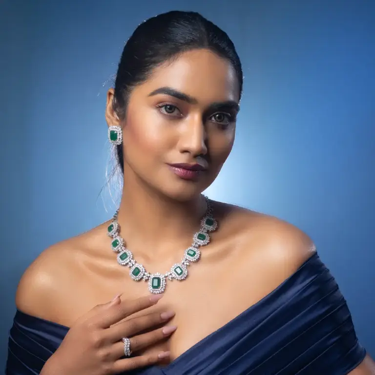 tvisa-diamond-emarald-set-regal-jewellers