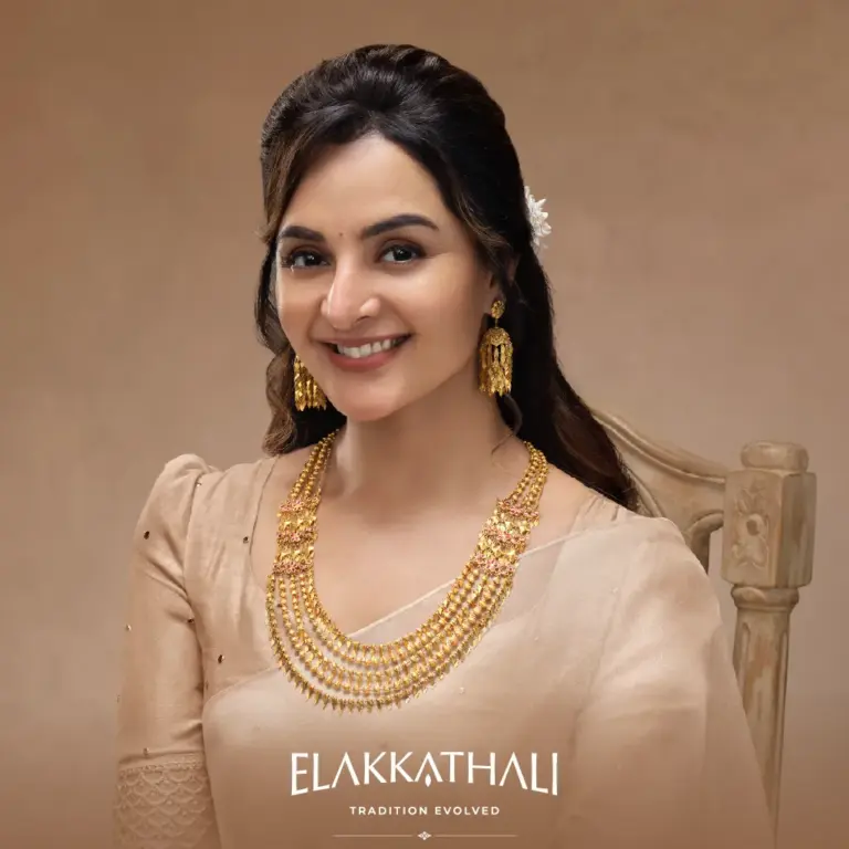 traditional-kerala-jewellery-manju-warrier